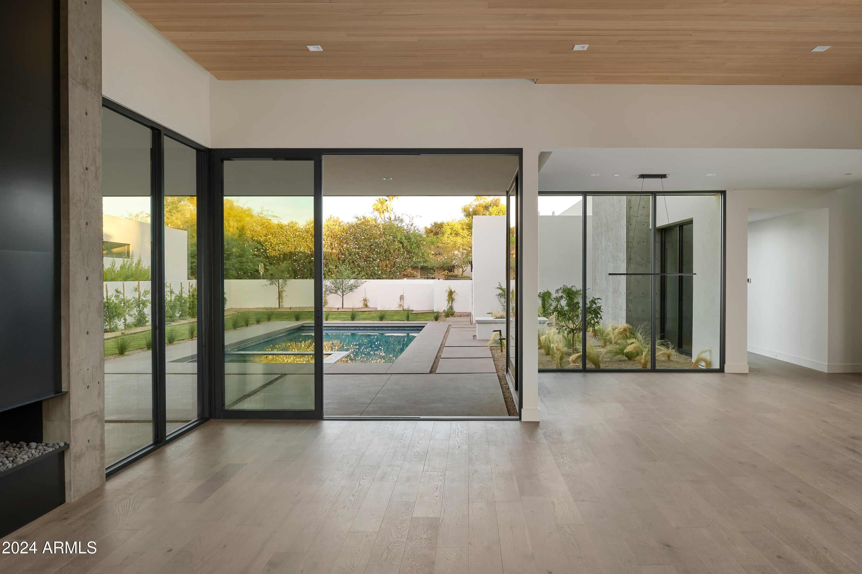 INGLESIDE CLUB - Residential
