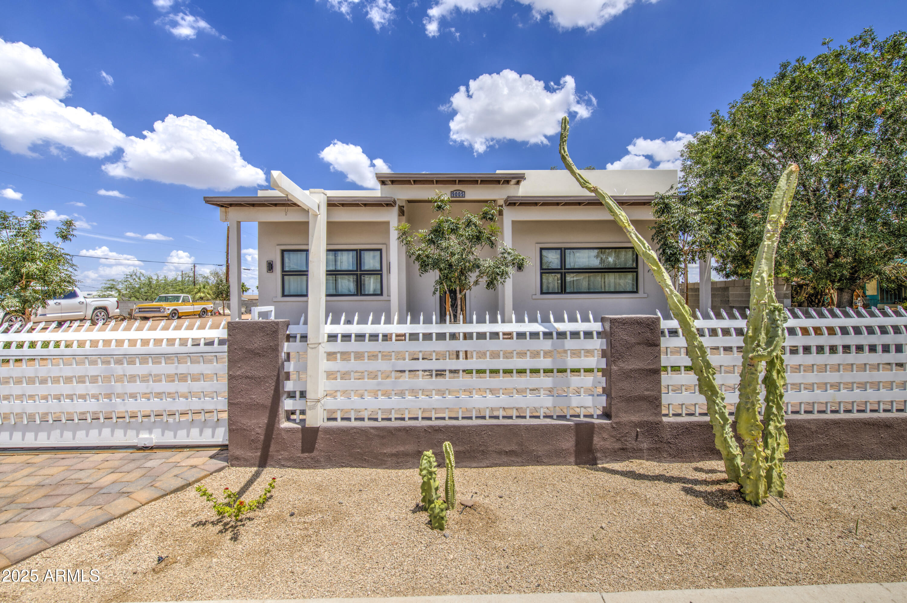 9005 S CALLE SAHUARO --