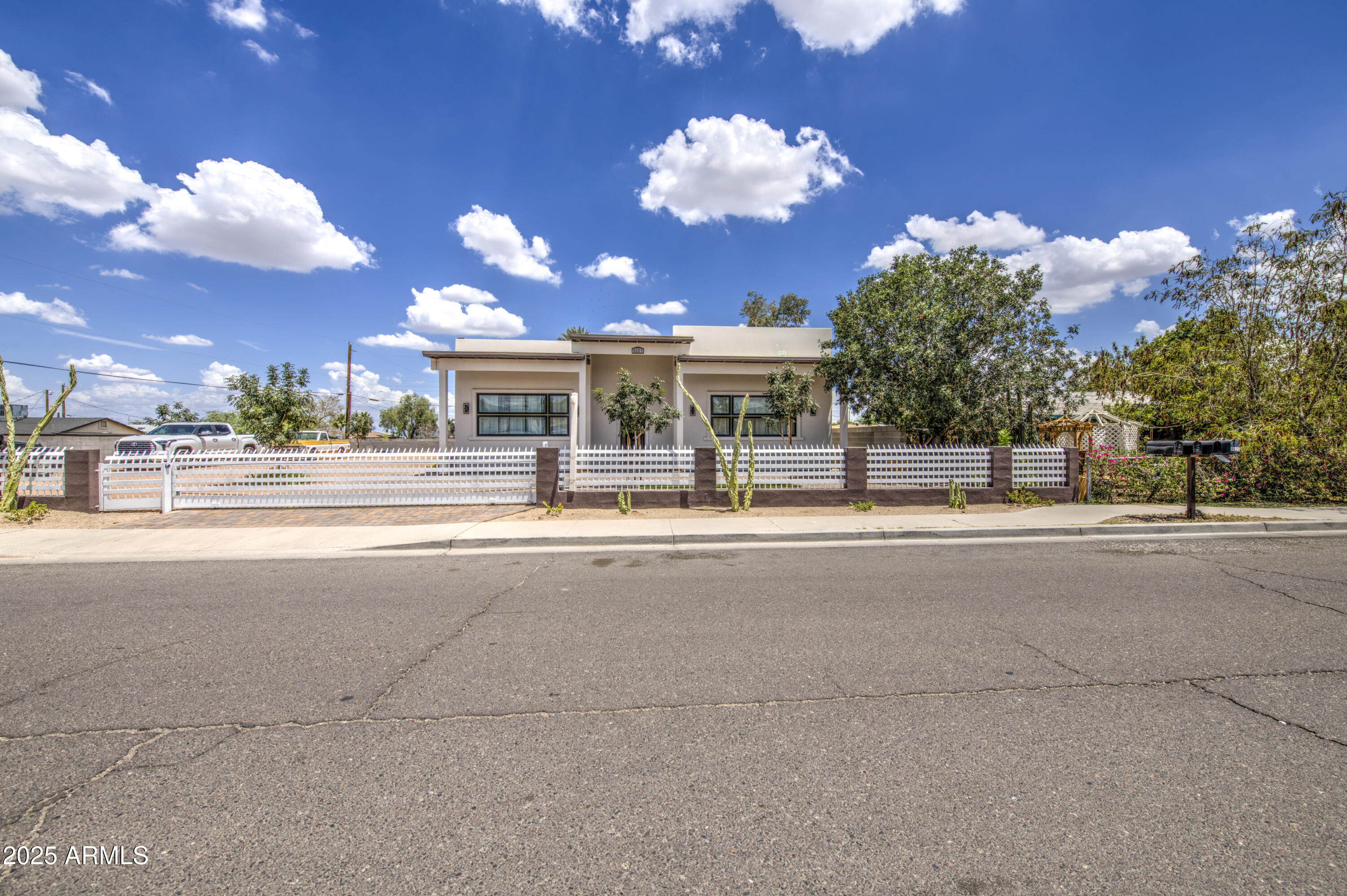 9005 S CALLE SAHUARO --