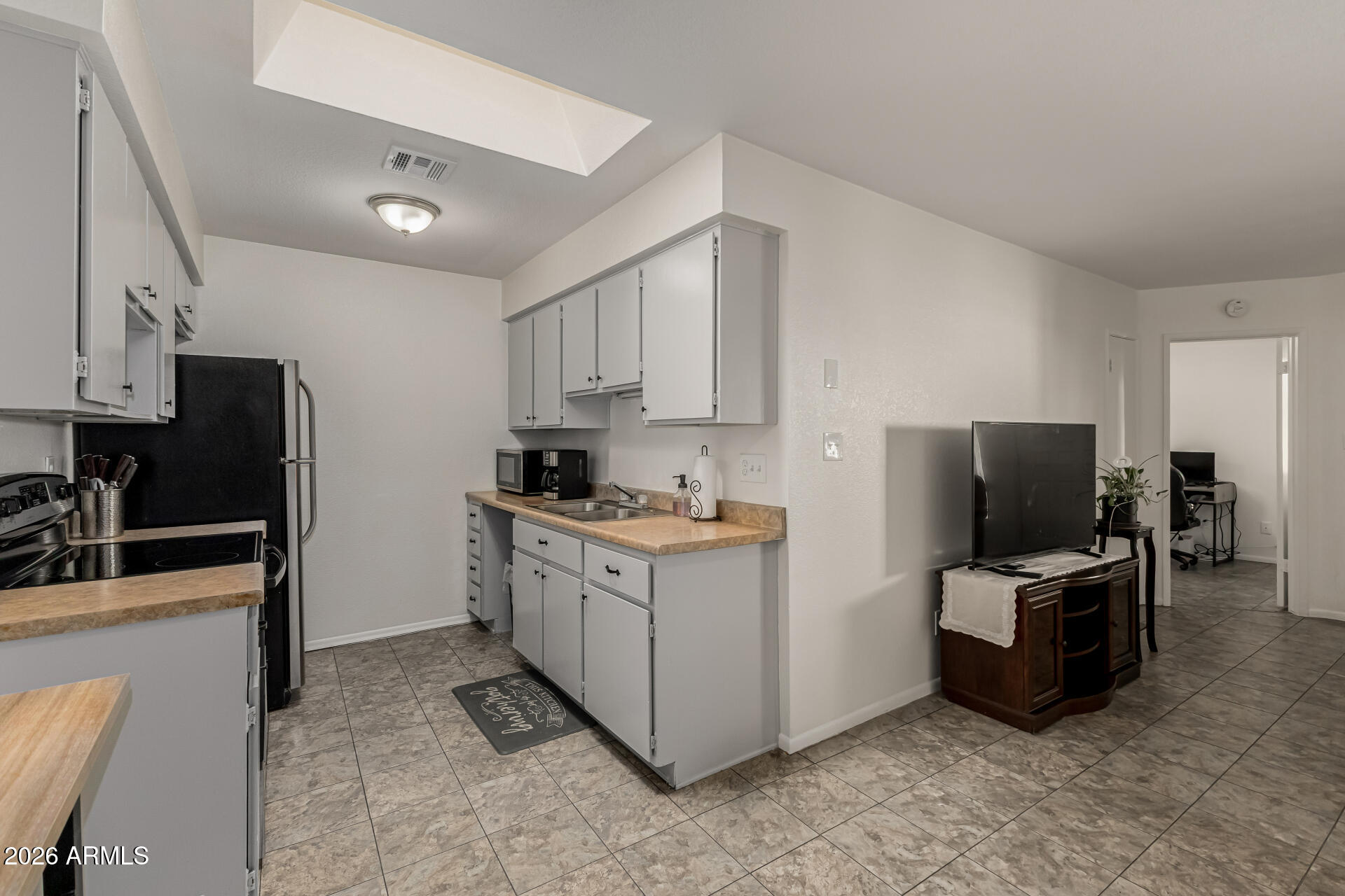 10815 W NORTHERN Avenue 102