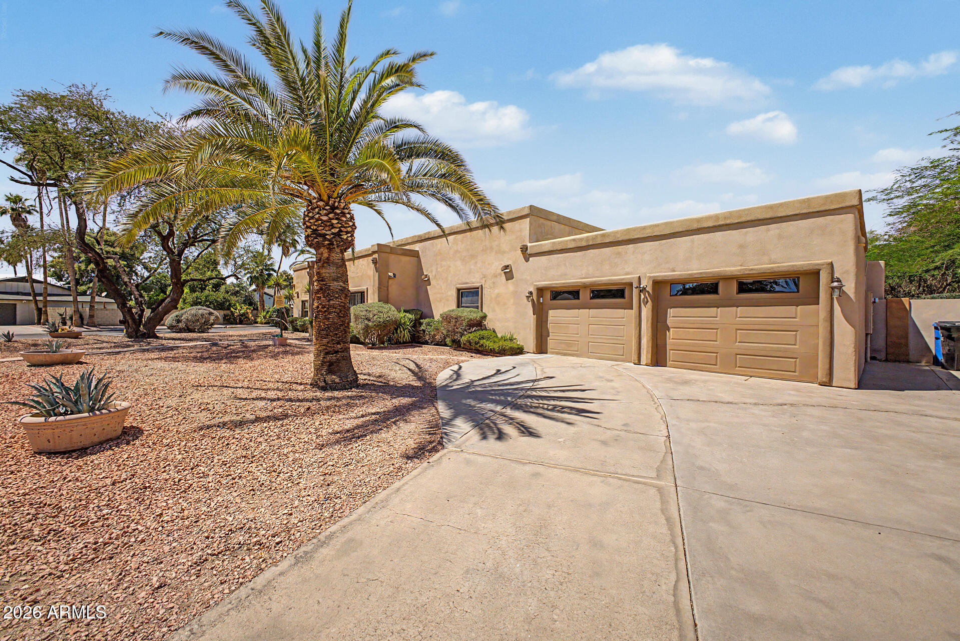 6002 E CORRINE Drive