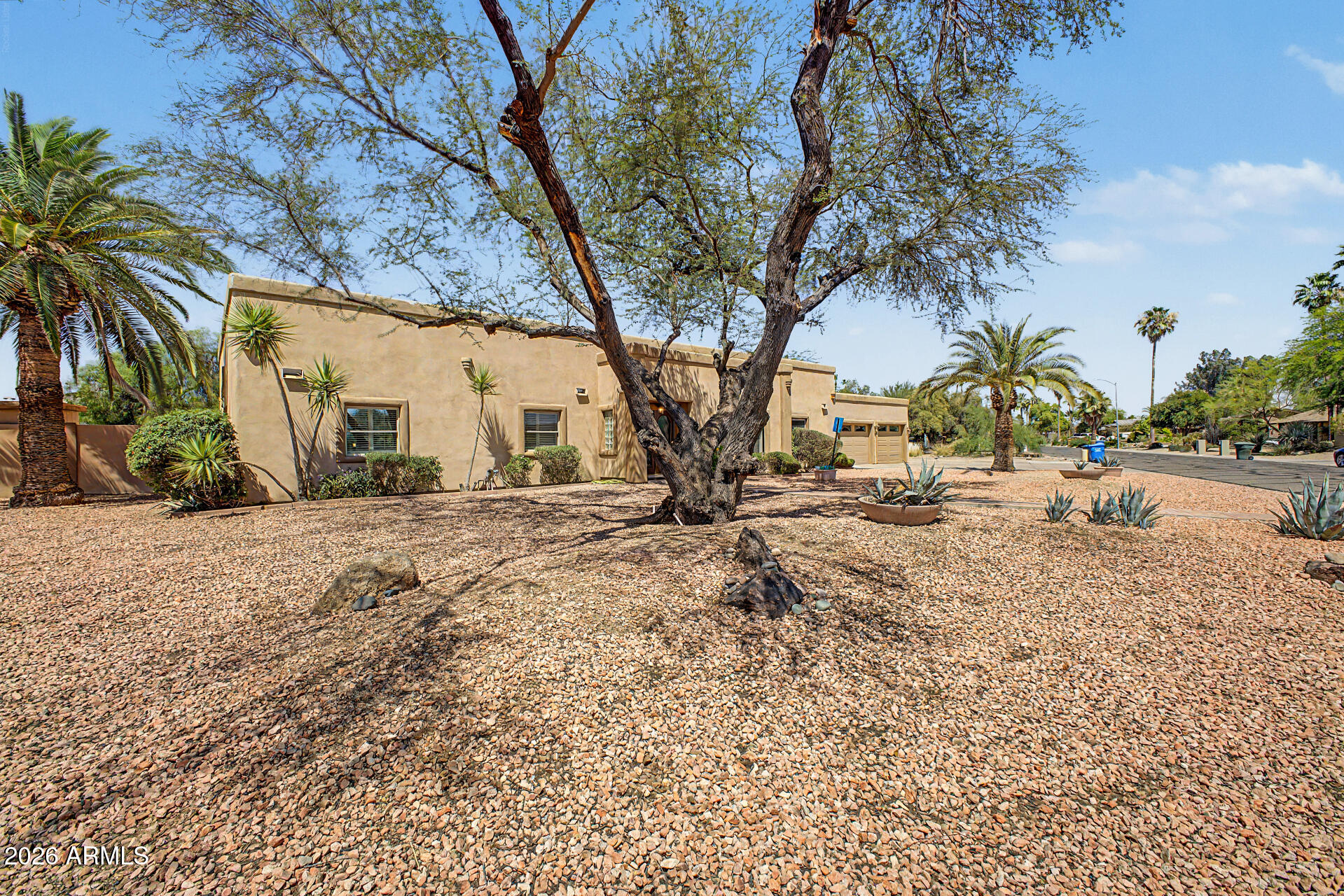 6002 E CORRINE Drive