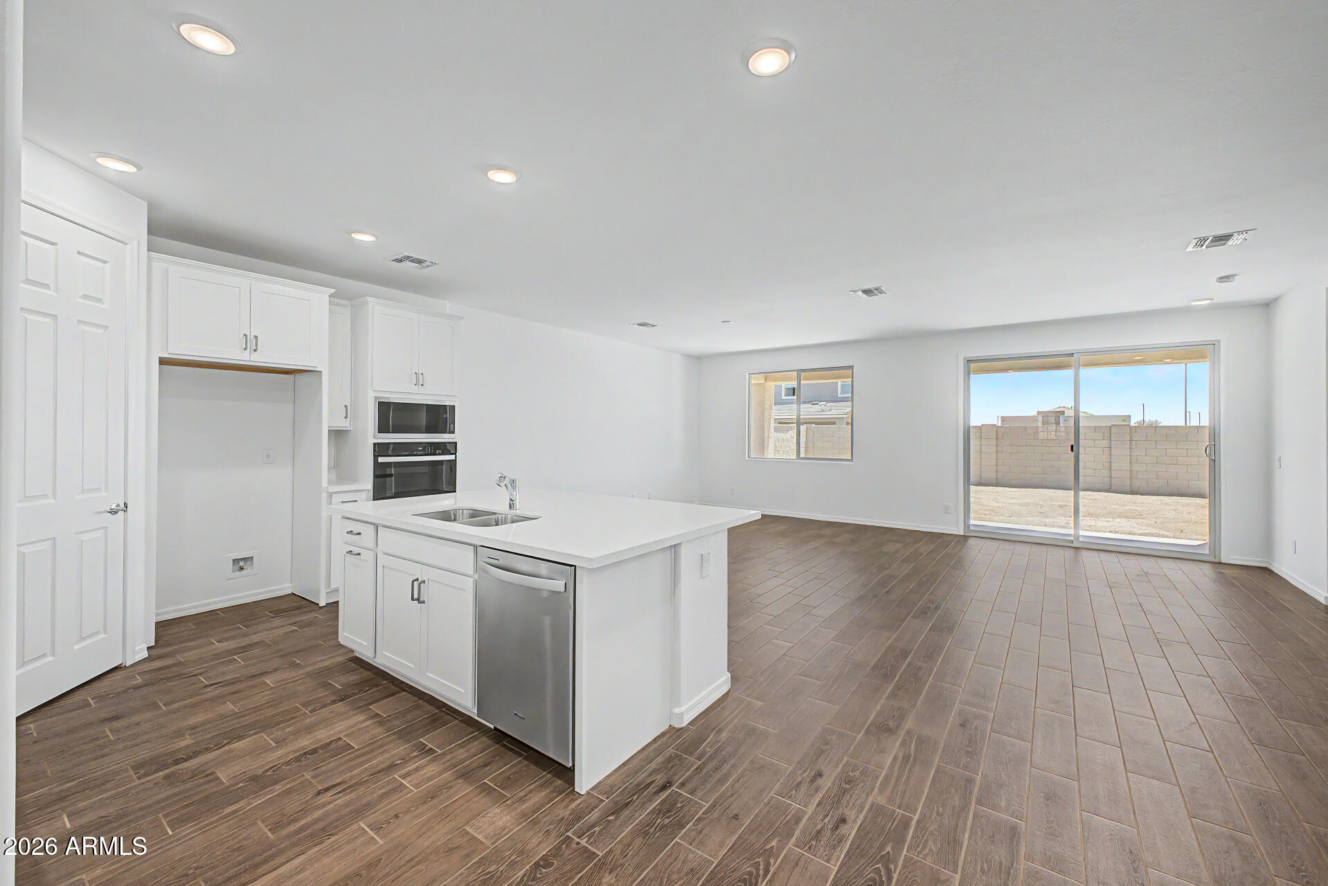 17223 W SAGUARO VISTA Drive
