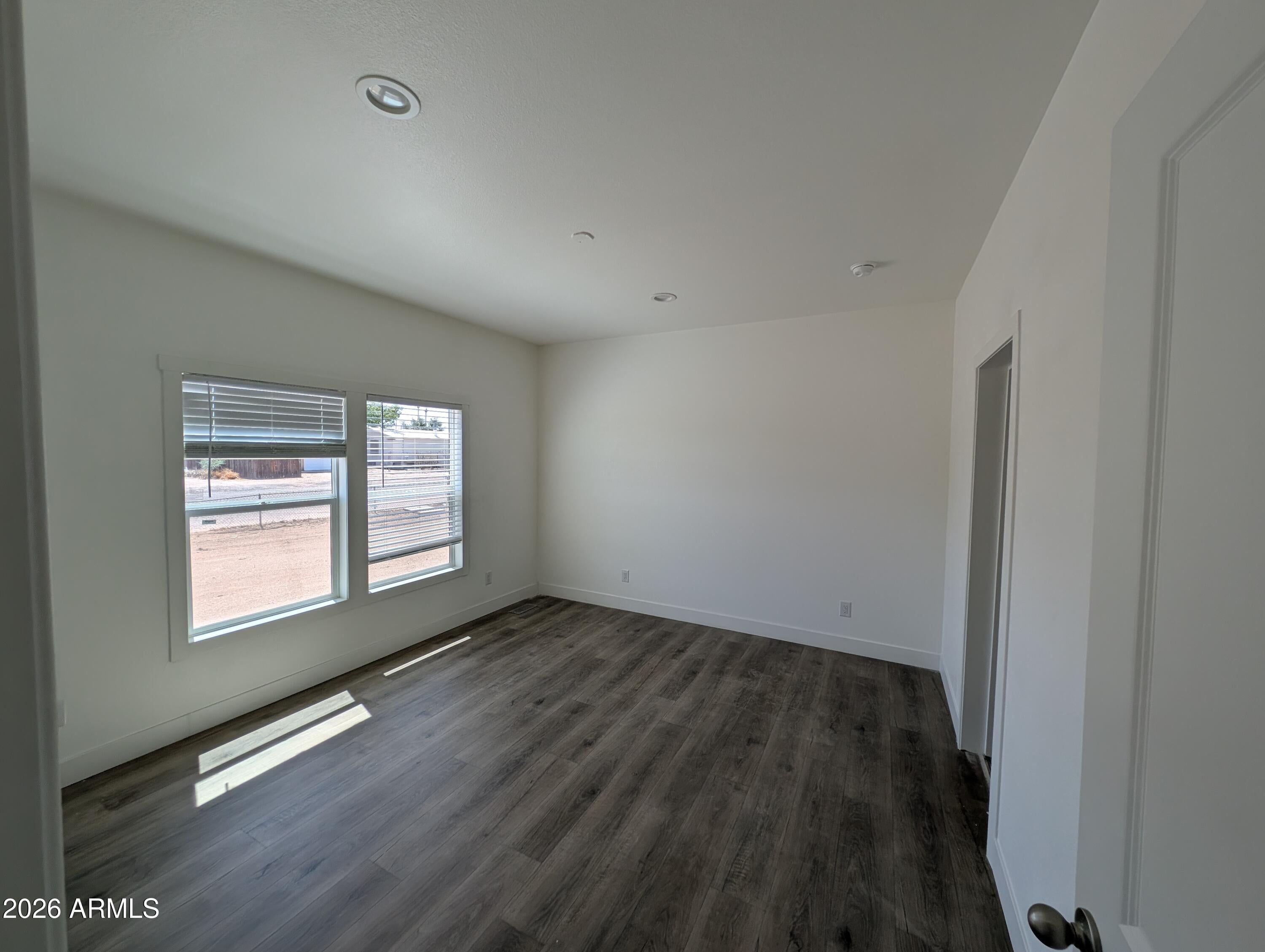 2625 W Manzanita Street