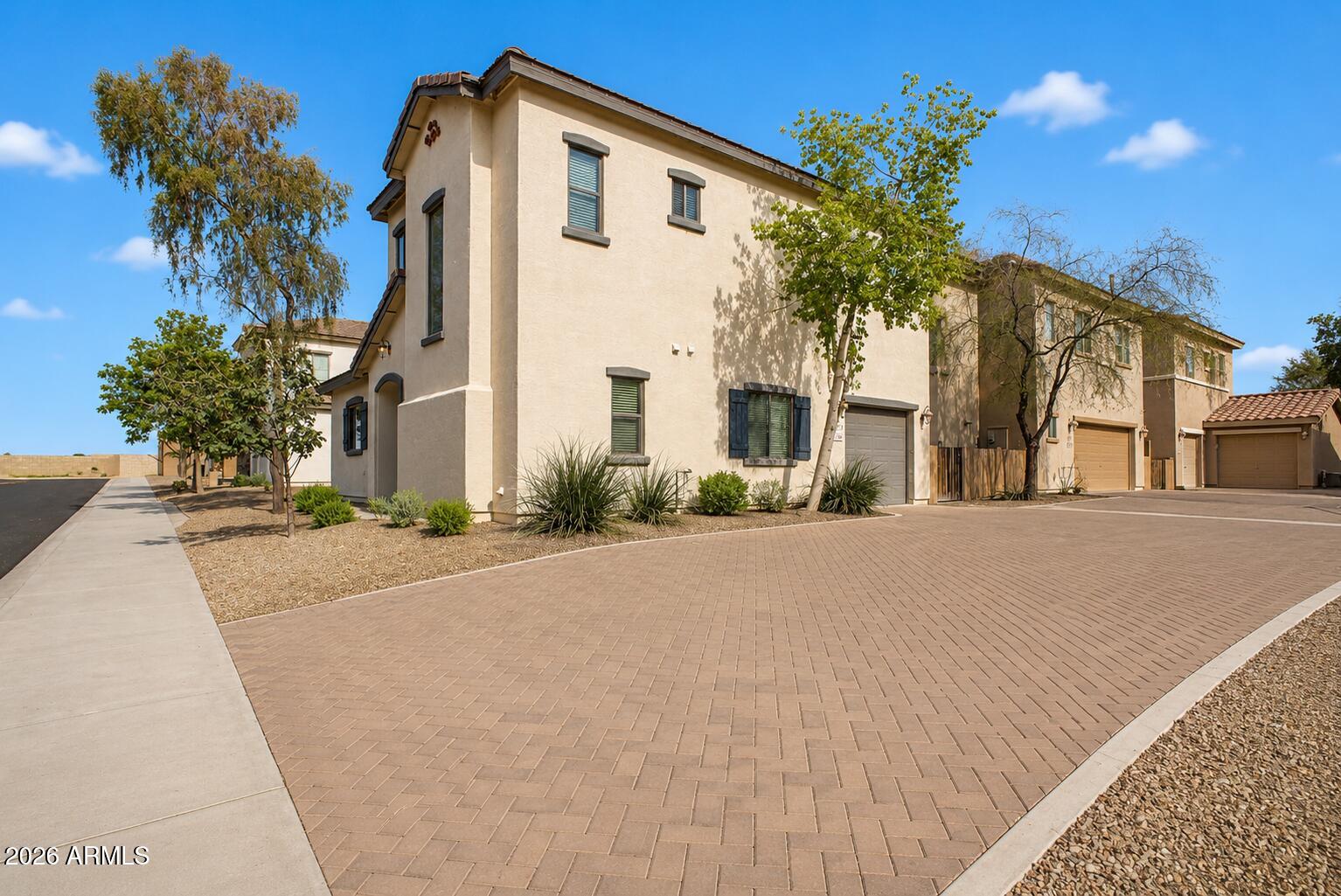 10267 W VIA DEL SOL -- 394
