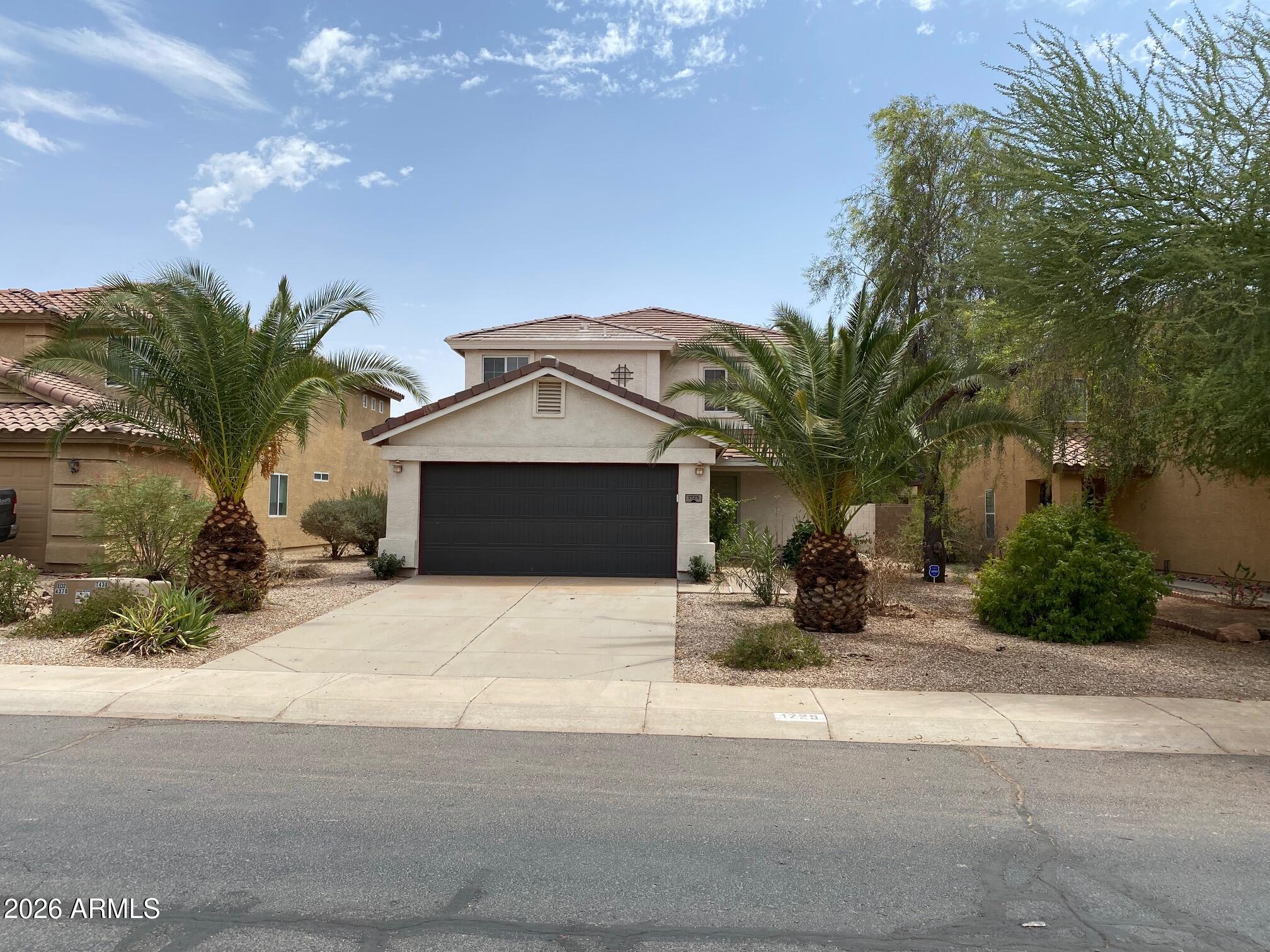 1725 W ROOSEVELT Avenue