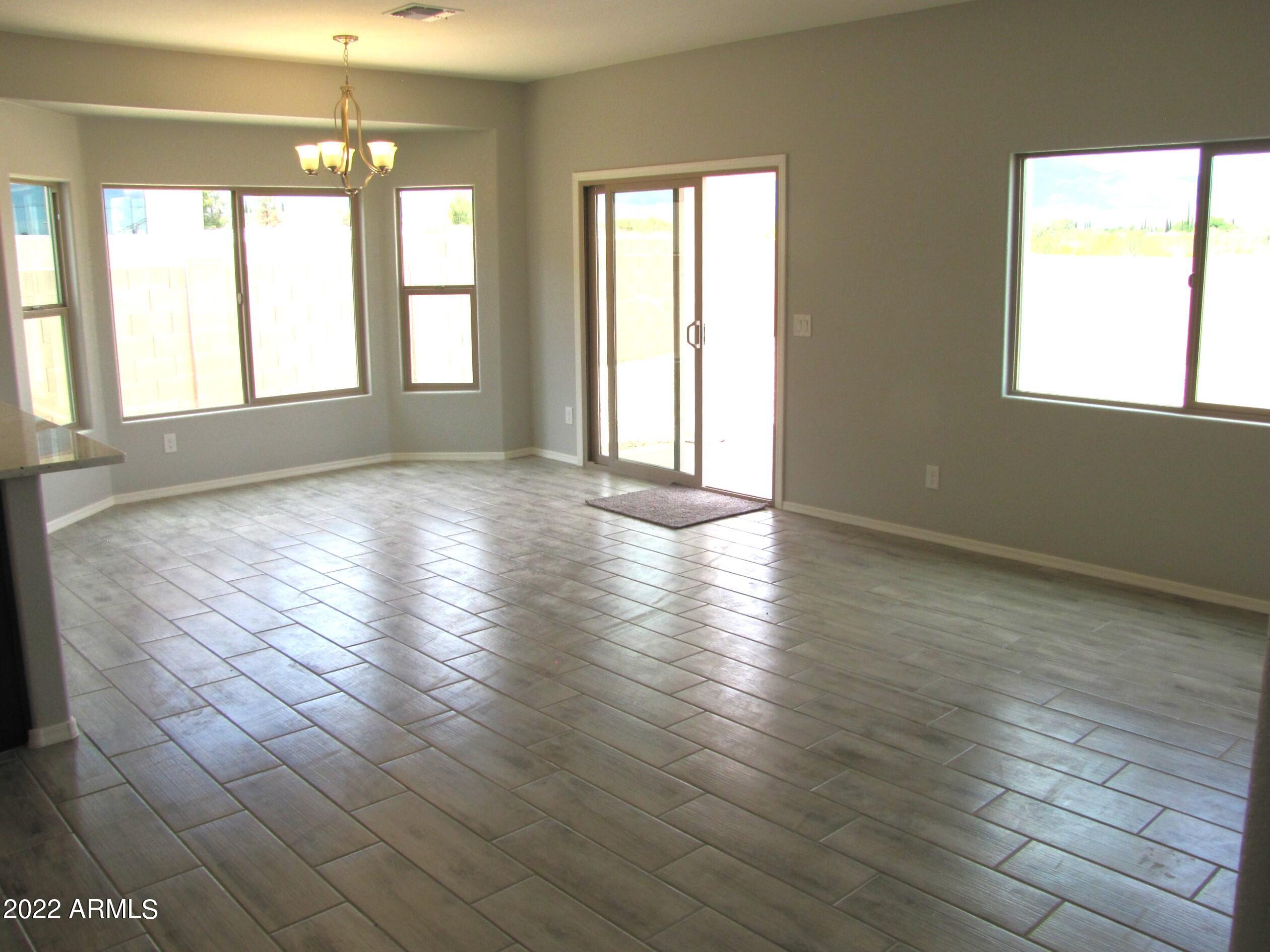 HOLIDAY AT PUEBLO DEL SOL PHASE 5A - Residential Lease