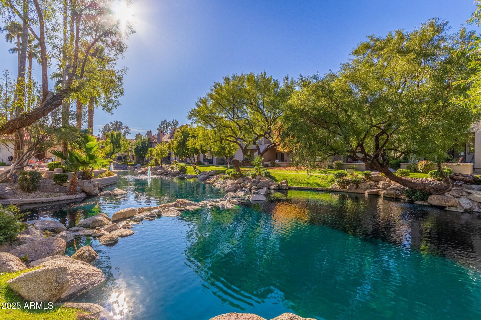 10015 E MOUNTAIN VIEW Road 2006