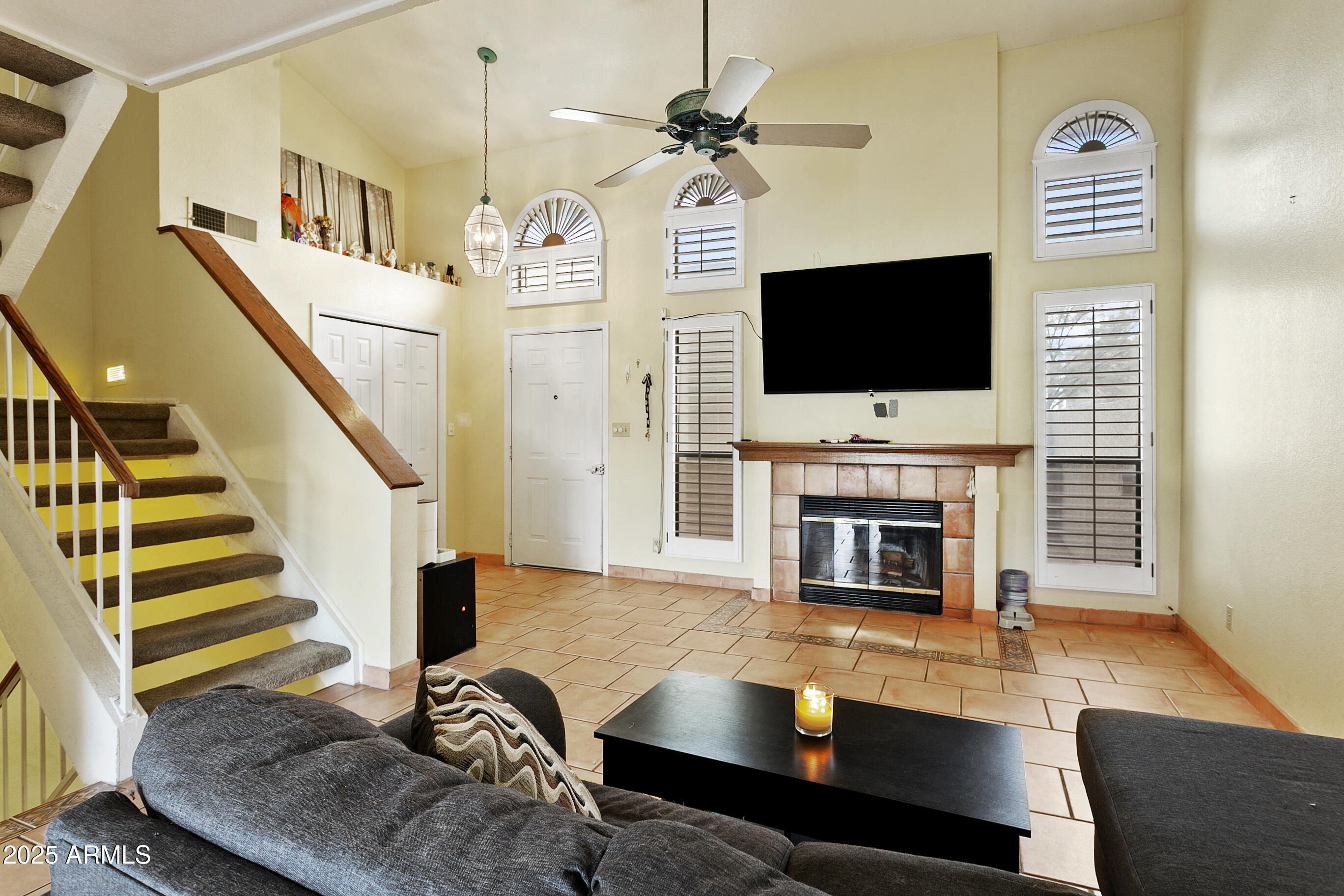 2524 S EL PARADISO -- 119