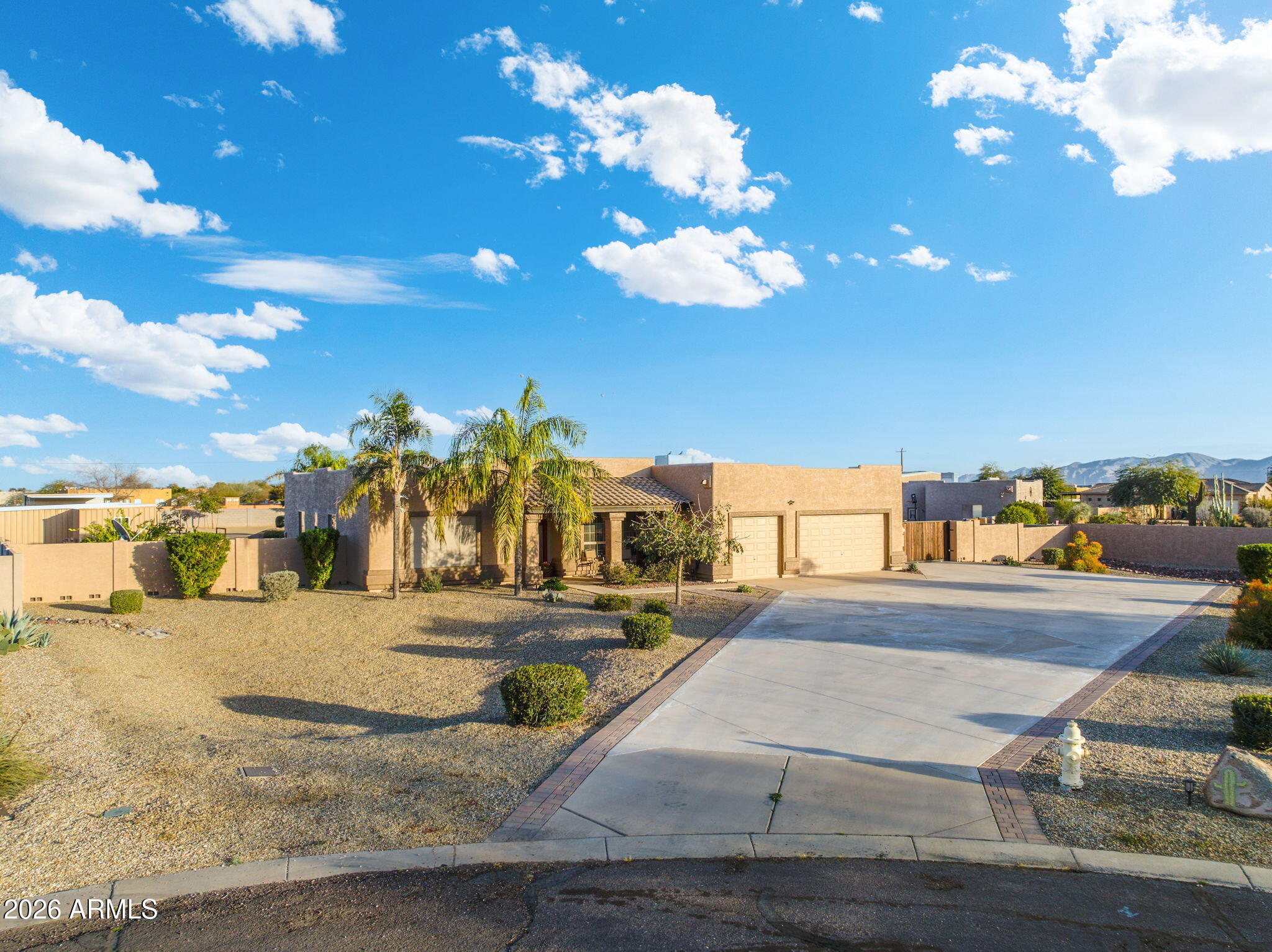 28917 N REDBLOOM Court