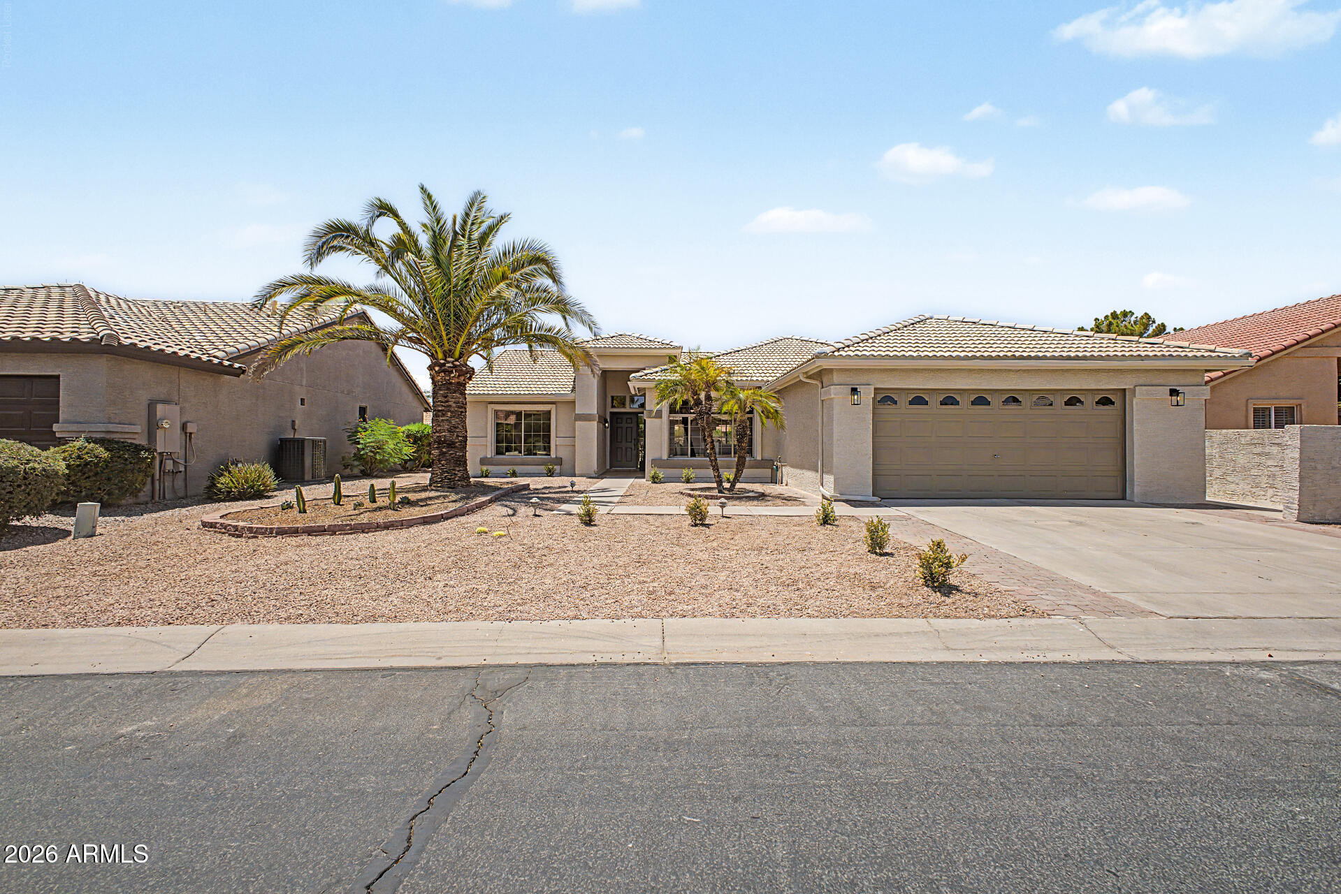 9043 E Coopers Hawk Drive