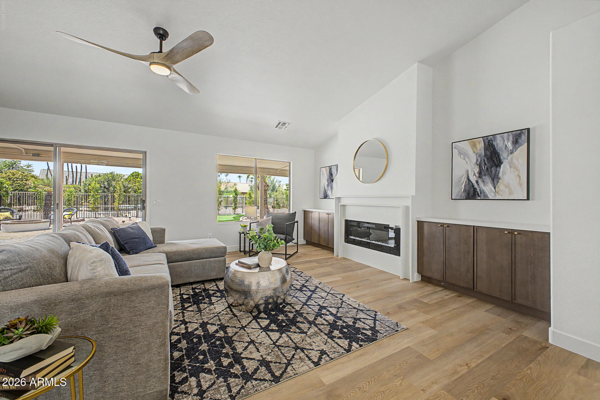 9043 E Coopers Hawk Drive