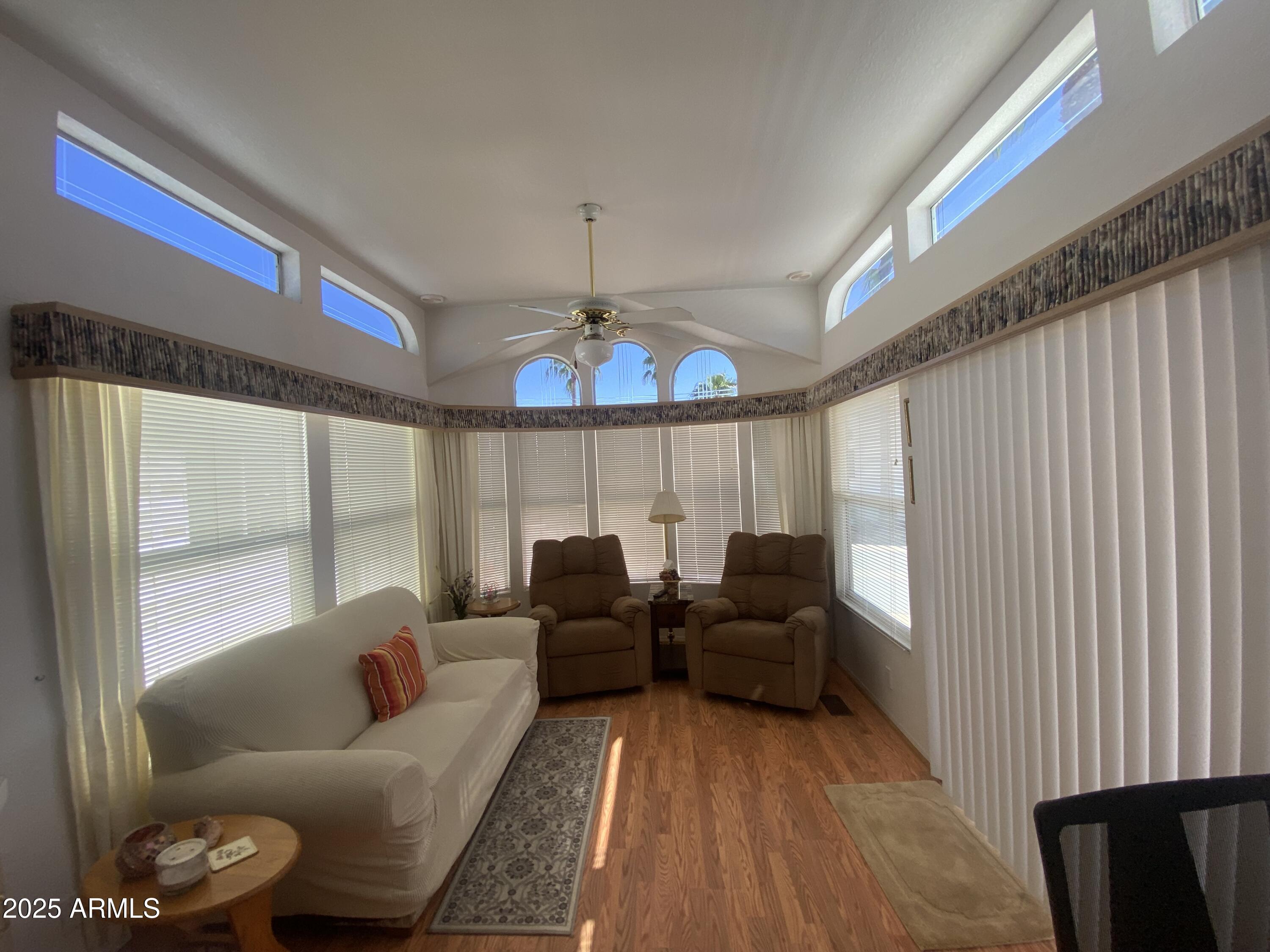 2020 W KLAMATH Avenue