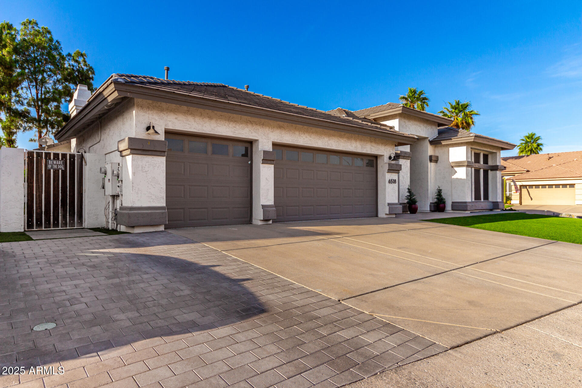 6518 W LOUISE Drive