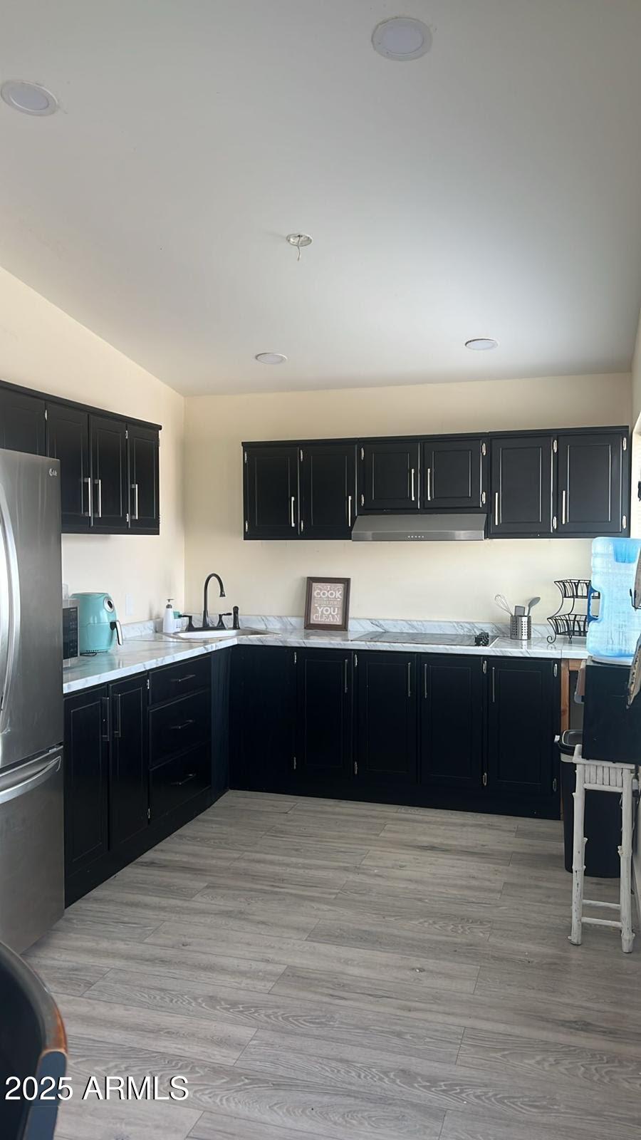 6420 W Van Buren Street B4