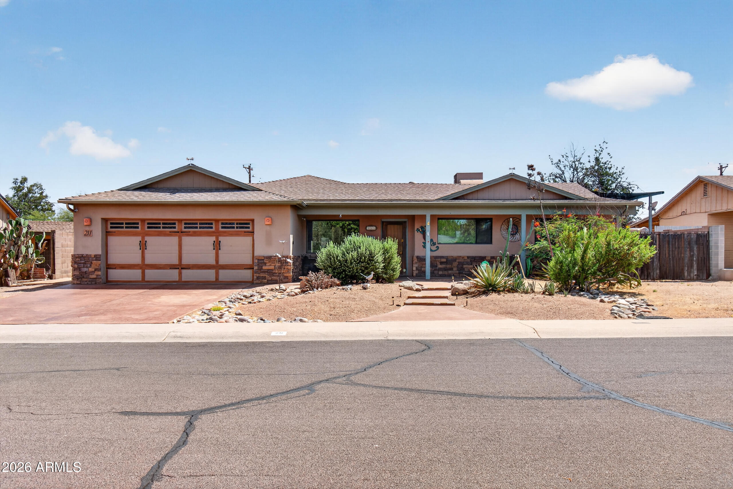 211 E PAPAGO Drive