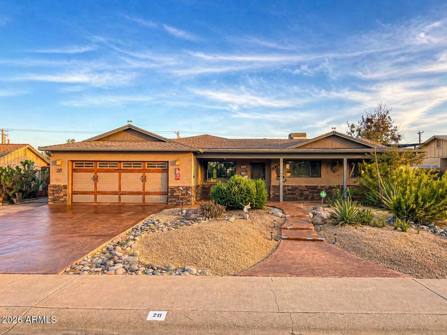211 E PAPAGO Drive