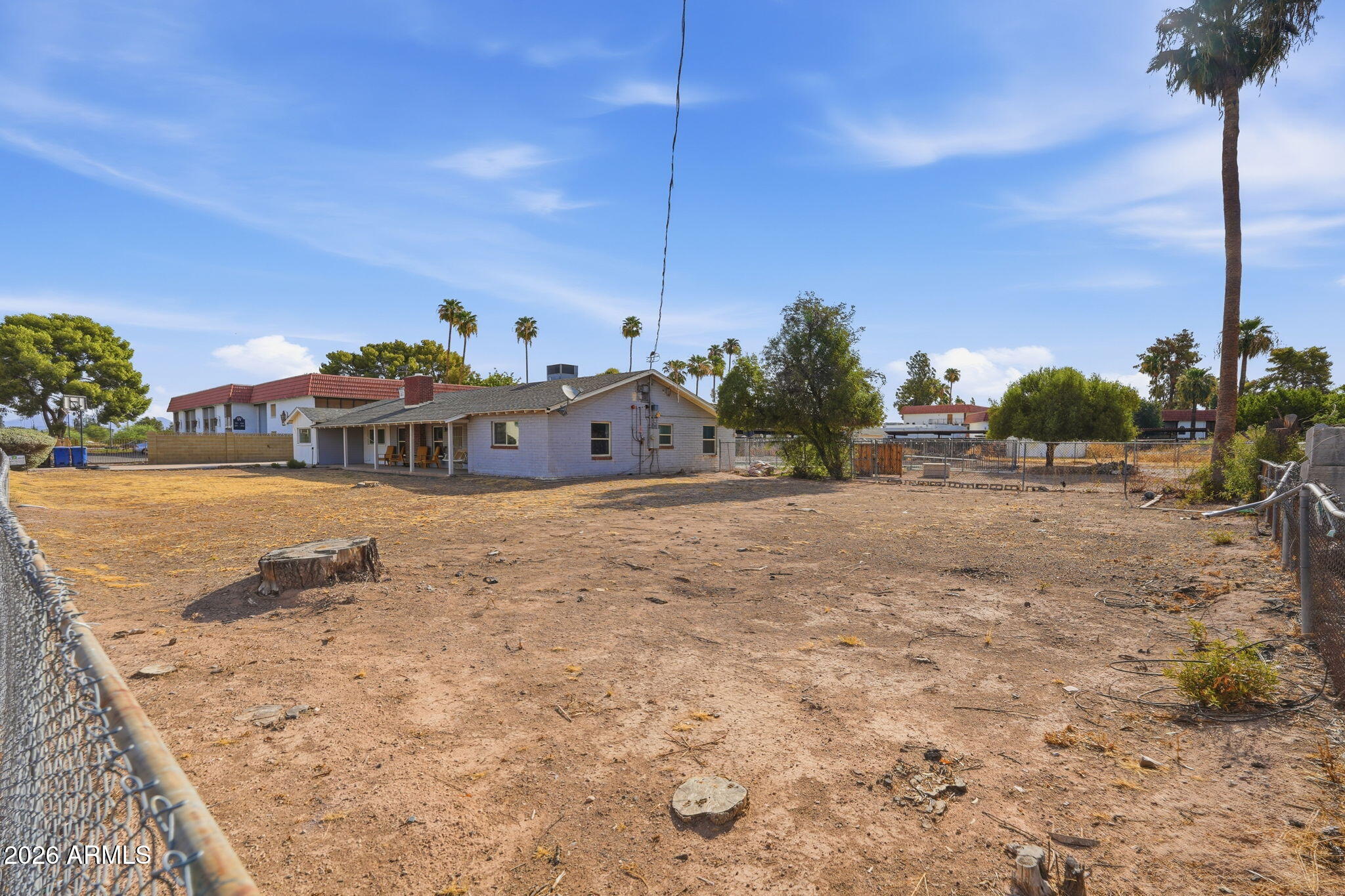 1051 N GRAND --
