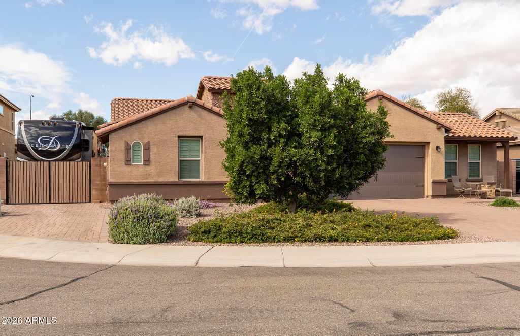 Photo of 2052 S Navajo Court, Chandler, AZ 85286 (MLS # 6987758)