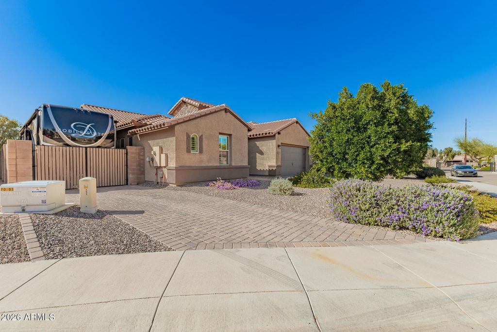 Photo of 2052 S Navajo Court, Chandler, AZ 85286 (MLS # 6987758)
