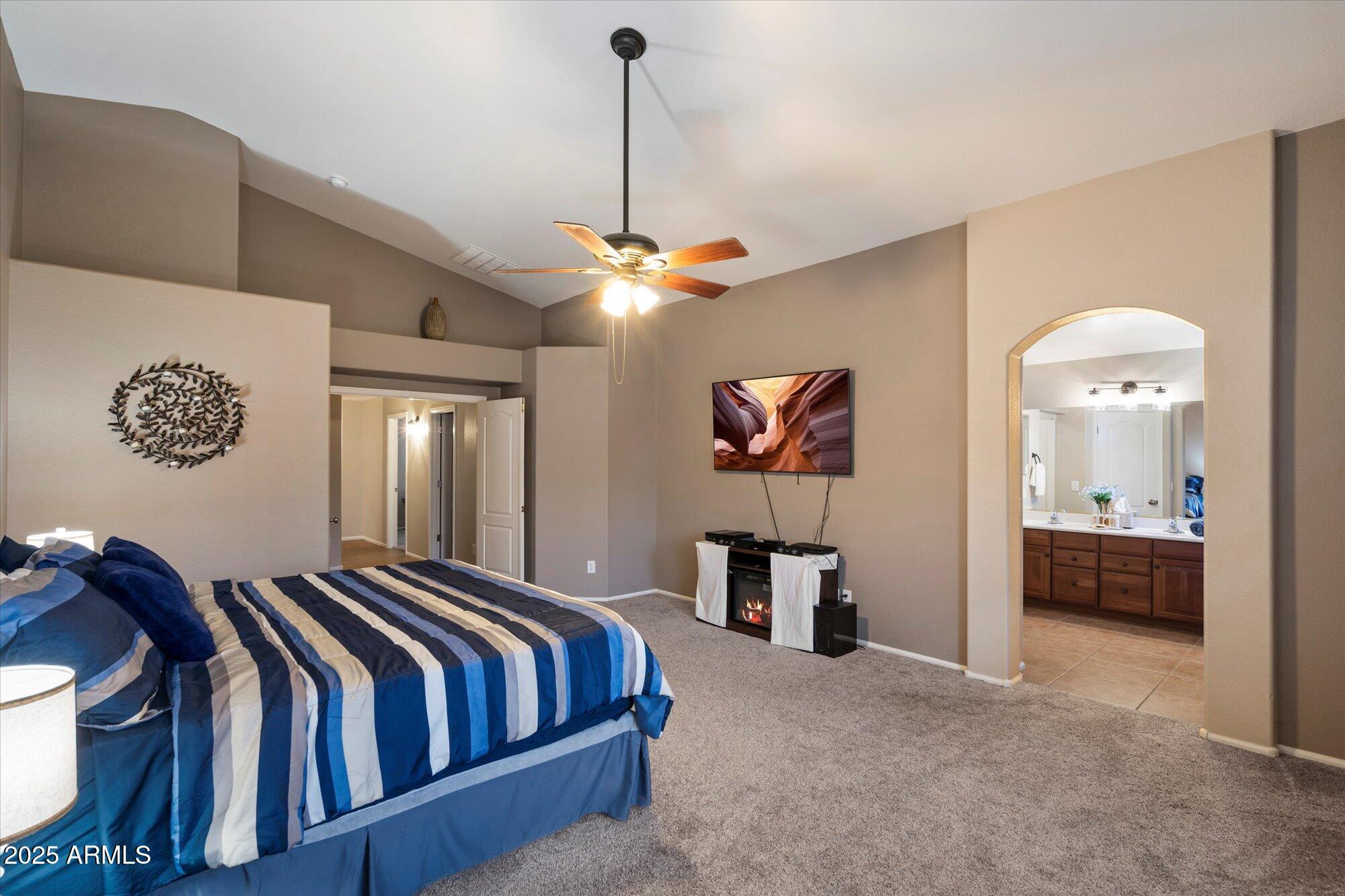 42187 W CHISHOLM Drive