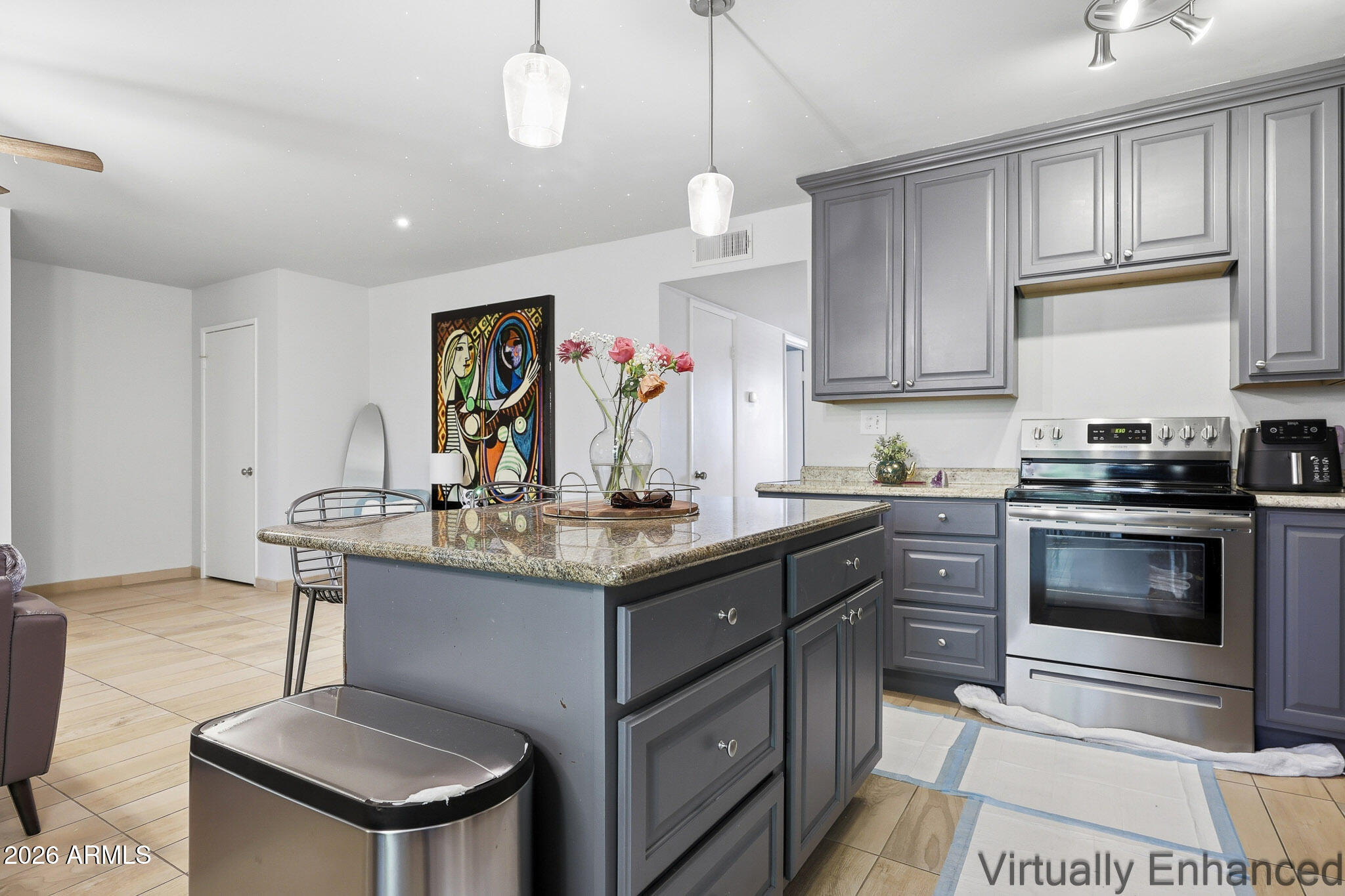 5525 E THOMAS Road N6
