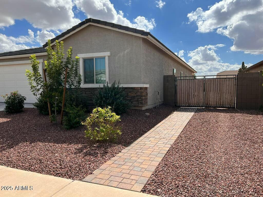 341 E Rio Place