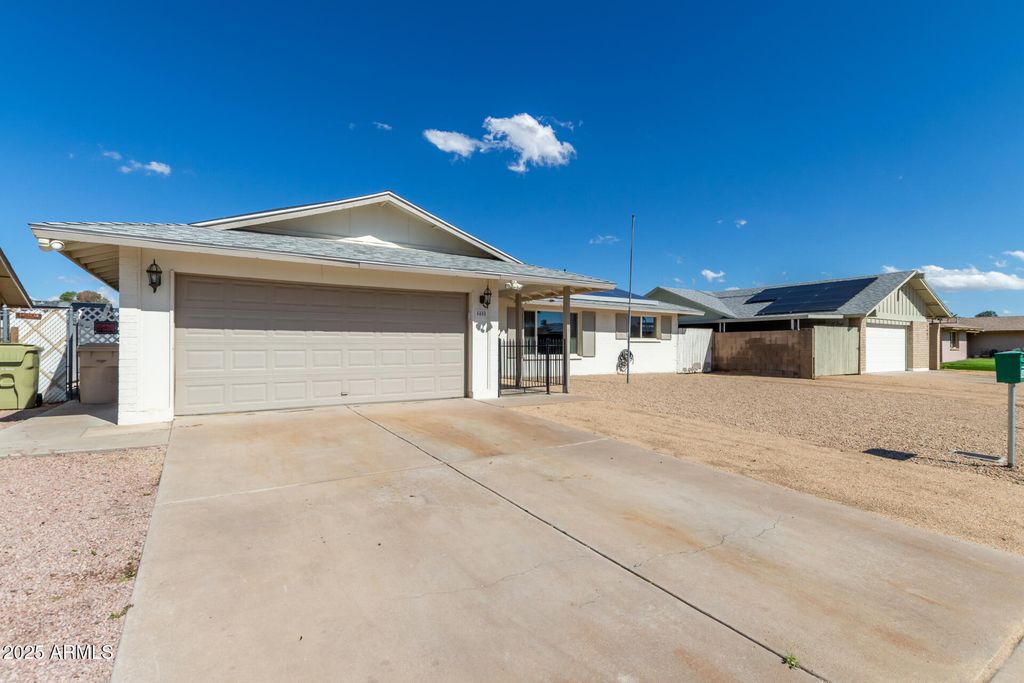 Photo of 5408 W Country Gables Drive, Glendale, AZ 85306 (MLS # 6934073)