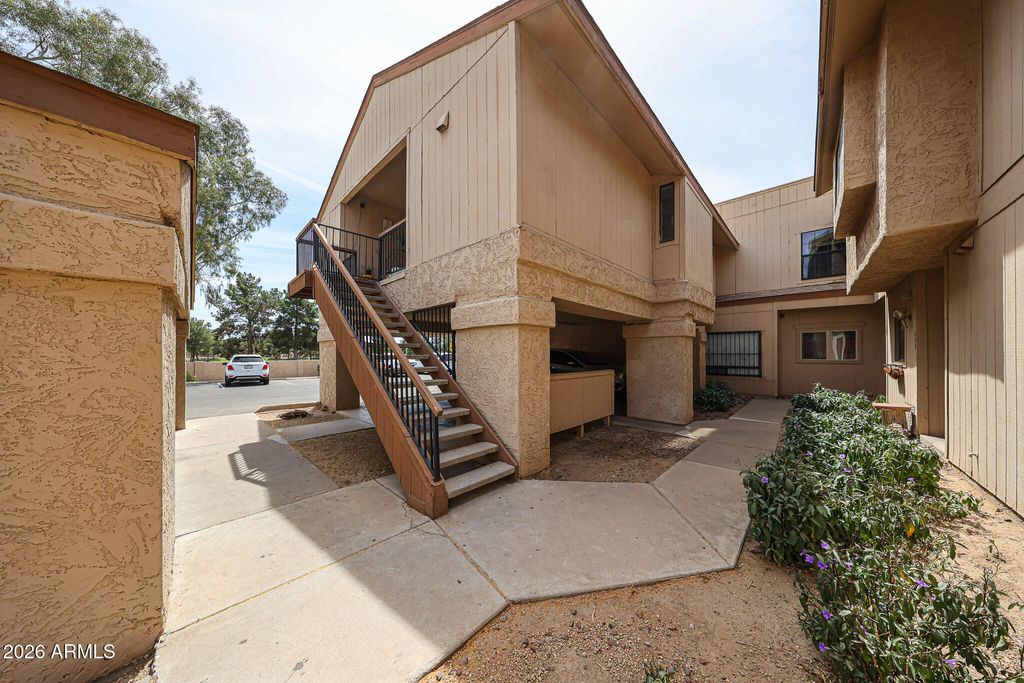 Photo of 6550 N 47th Avenue #212, Glendale, AZ 85301 (MLS # 7018013)