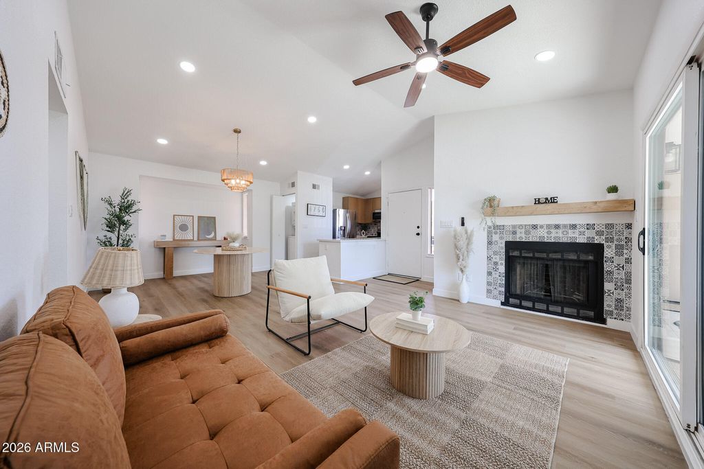 Photo of 6550 N 47th Avenue #212, Glendale, AZ 85301 (MLS # 7018013)