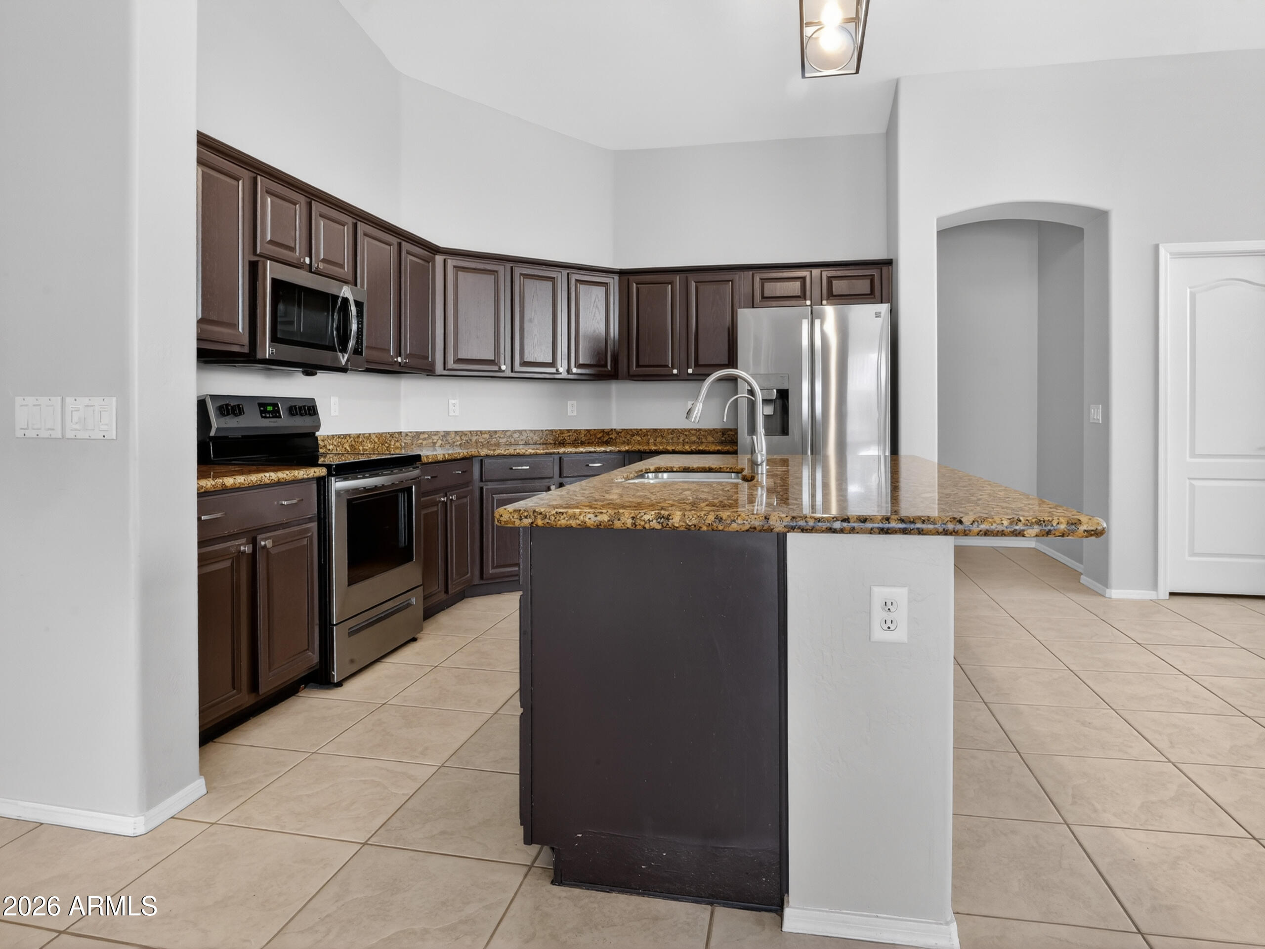 2131 W MULBERRY Drive