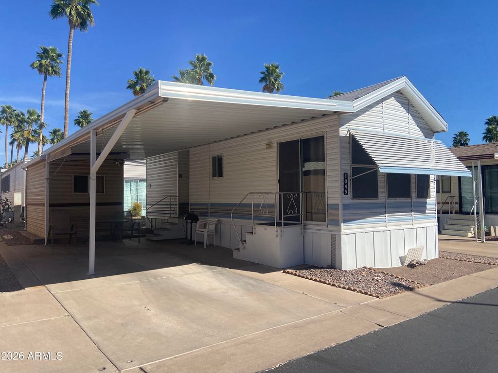 Photo of 1045 S Cheyenne Drive, Apache Junction, AZ 85119 (MLS # 7001284)