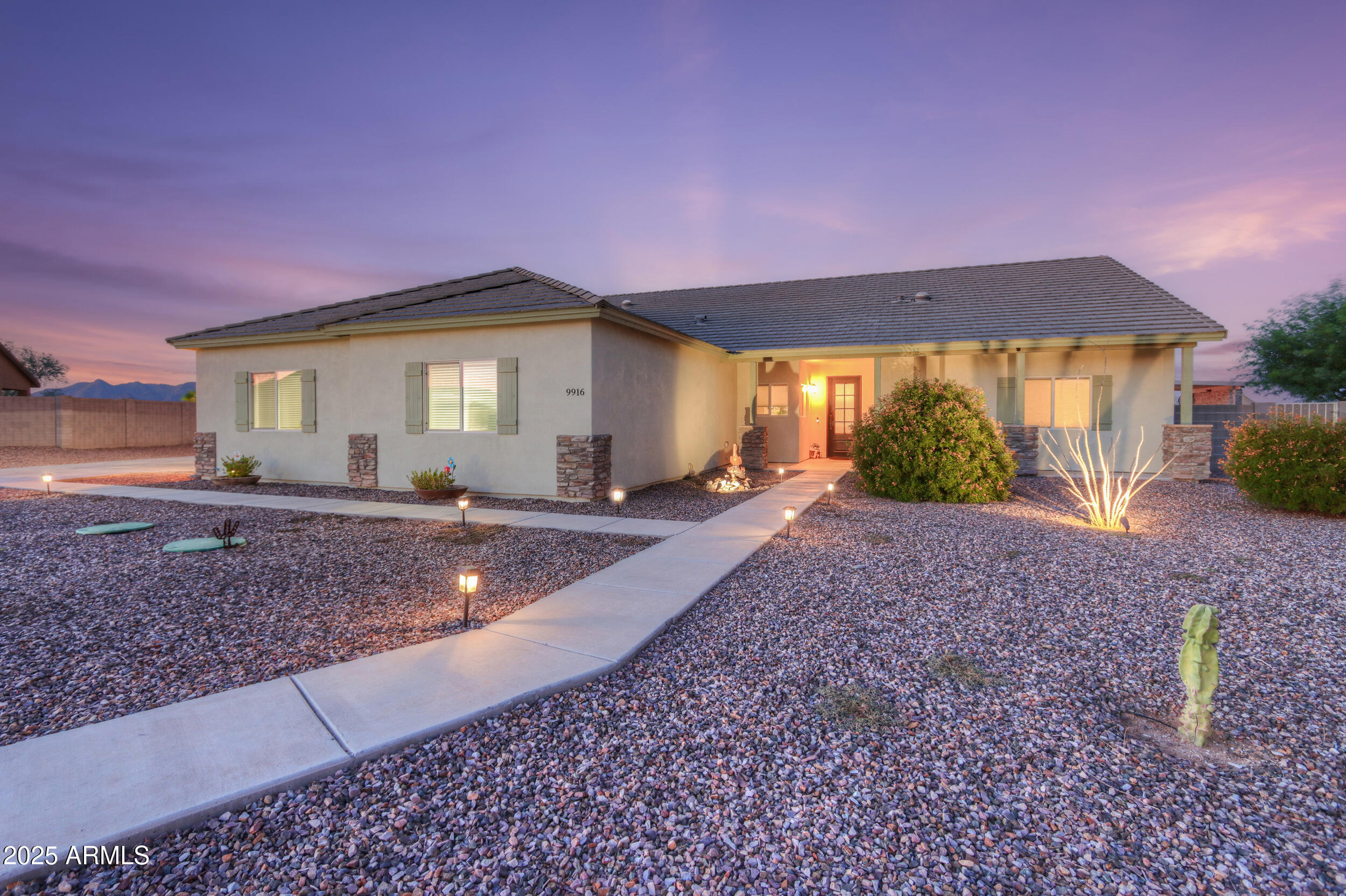 9916 W IRONWOOD Drive