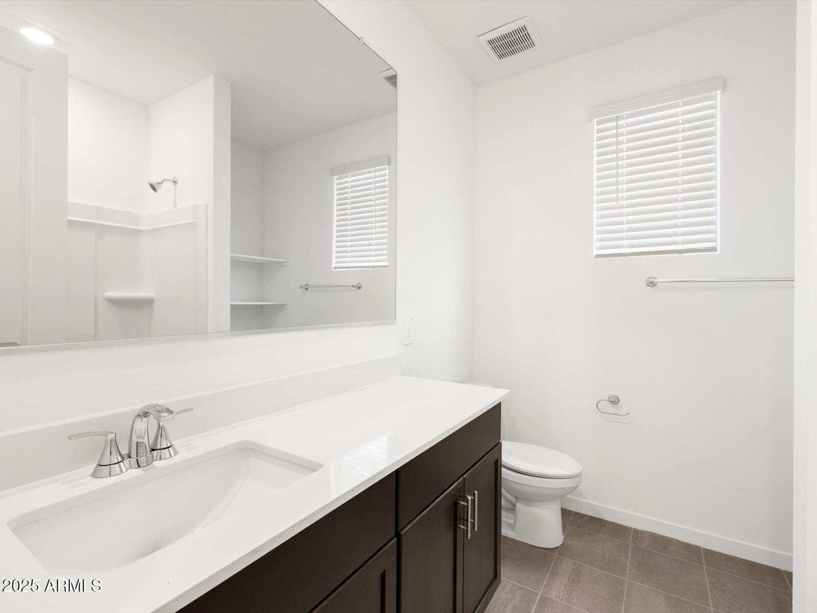 32853 N VINEYARD Avenue