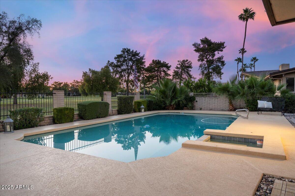 1106 N VILLA NUEVA Drive