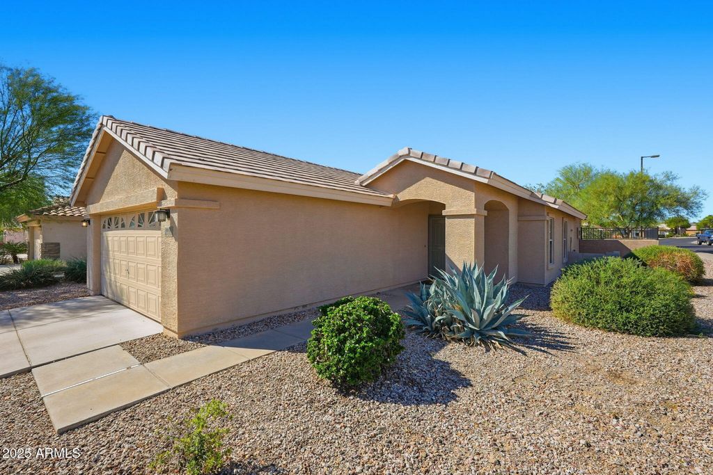 Photo of 1100 S 232nd Avenue, Buckeye, AZ 85326 (MLS # 6966396)