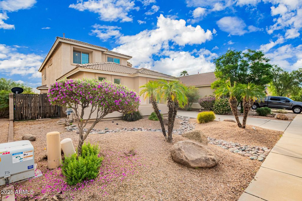 Photo of 2347 W Jasper Butte Drive, Queen Creek, AZ 85144 (MLS # 6933606)