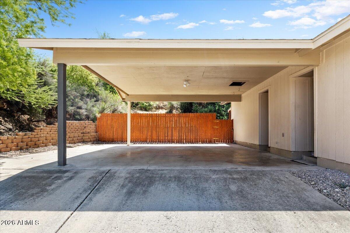 4253 E MISSION Lane