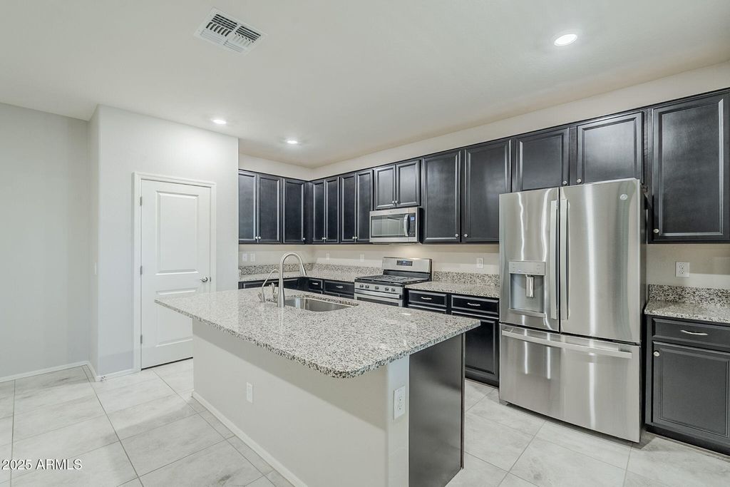 Photo of 1530 S Elm Street, Gilbert, AZ 85296 (MLS # 6927190)