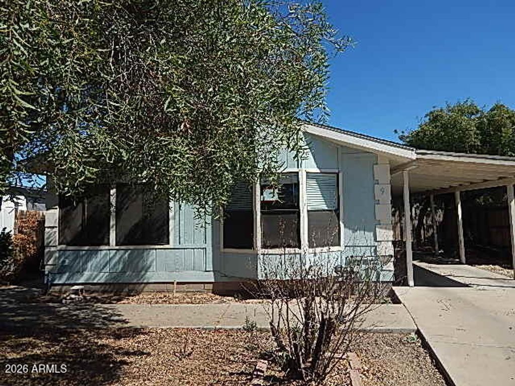 Photo of 11275 N 99th Avenue #9, Peoria, AZ 85345 (MLS # 7022710)