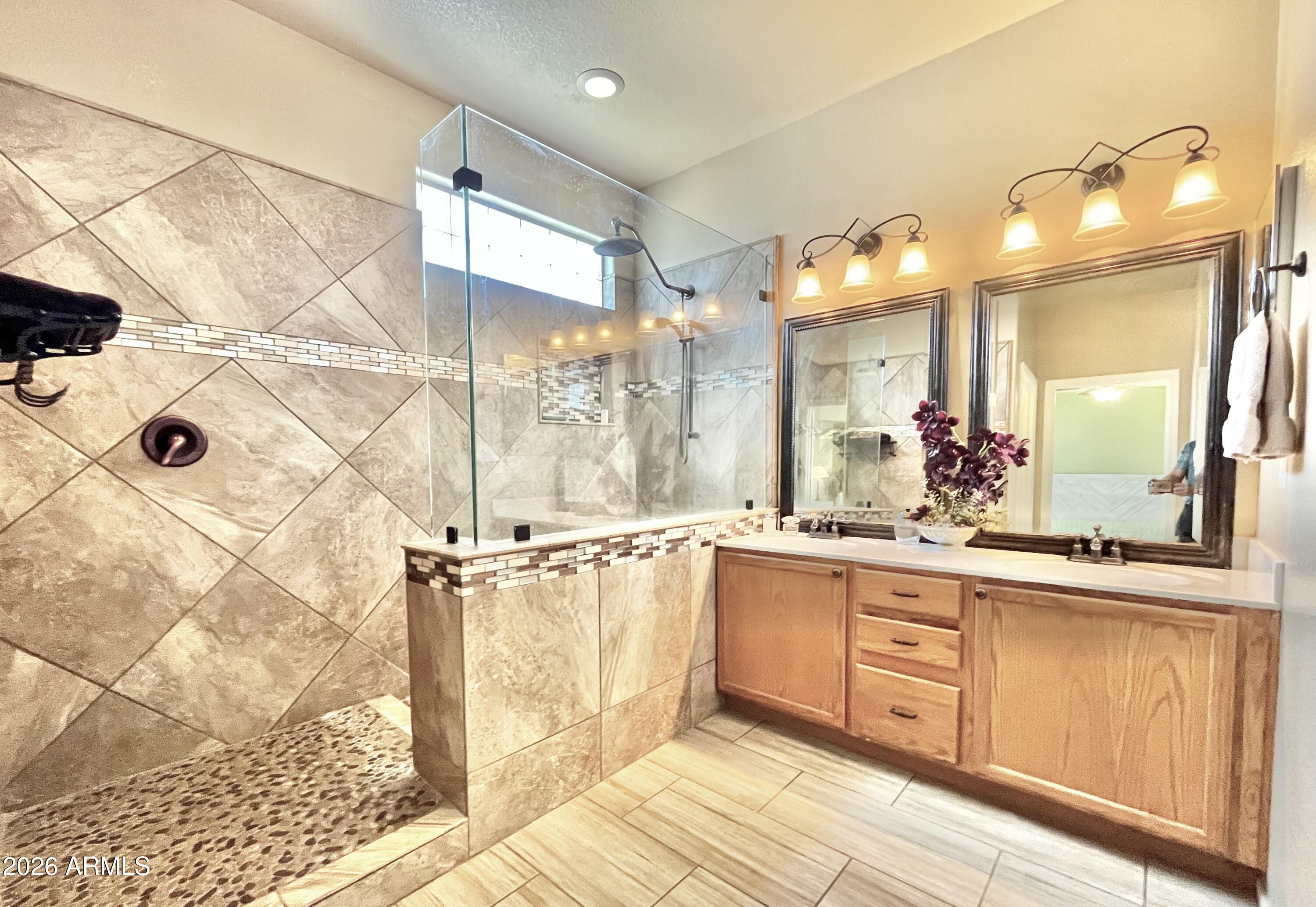 3419 W VIA MONTOYA Drive
