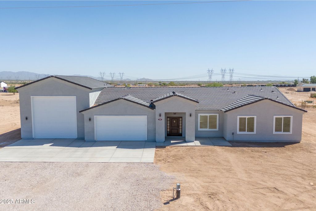 Photo of 2303 S 337th Avenue, Tonopah, AZ 85354 (MLS # 6934201)