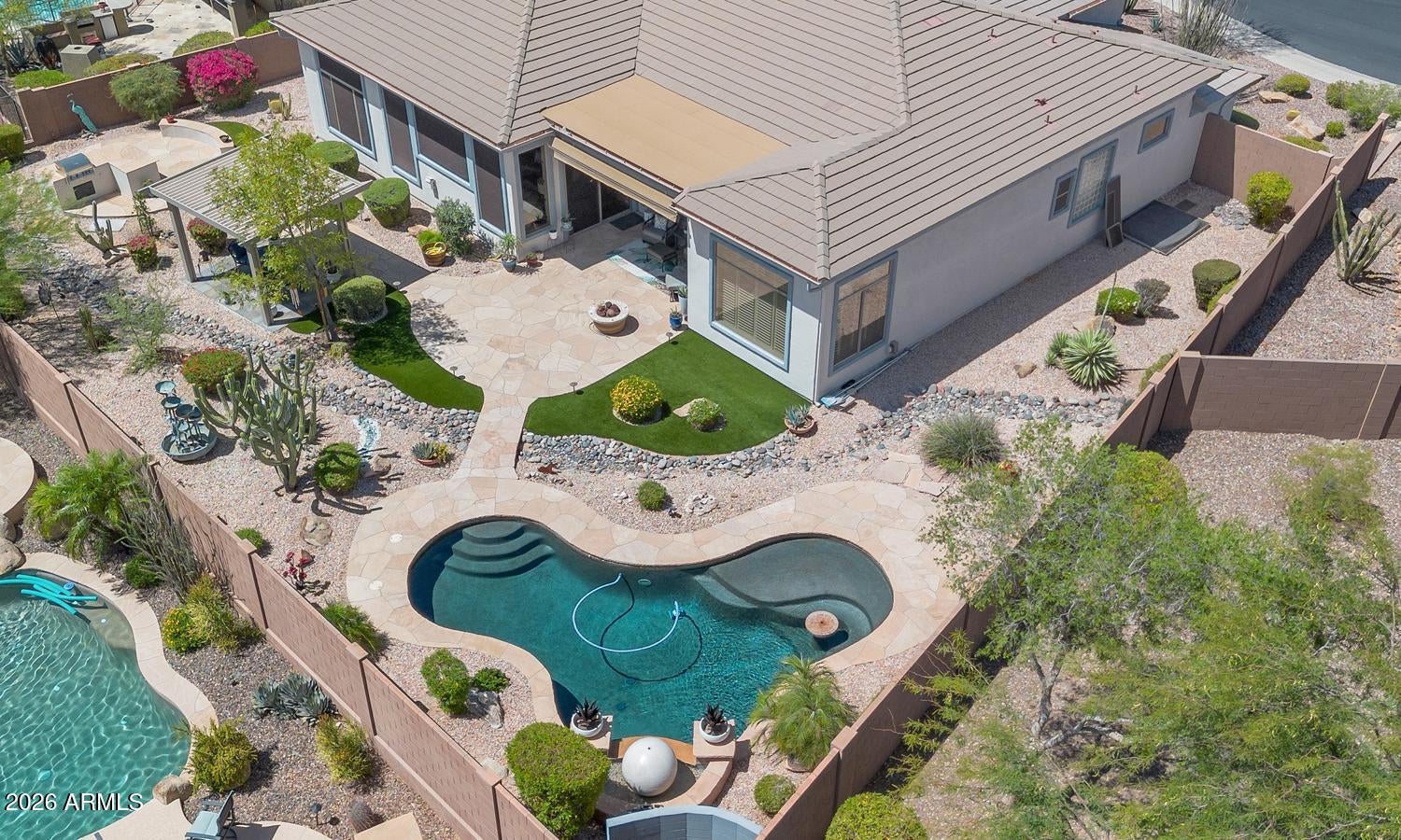 42413 N LONG COVE Way