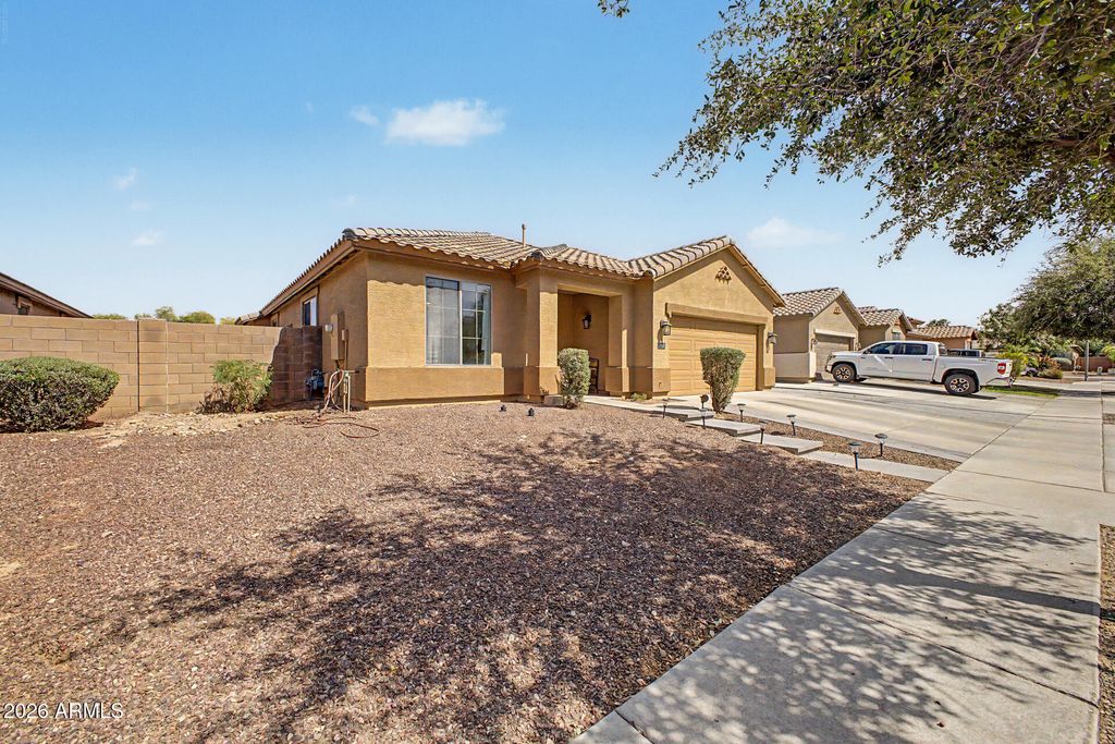 Photo of 2013 N 119th Drive, Avondale, AZ 85392 (MLS # 7022487)