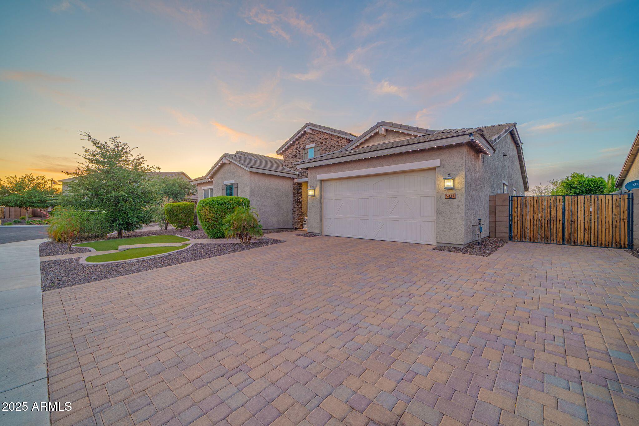 9388 W CASHMAN Drive