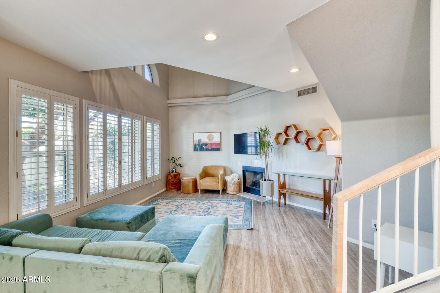 5011 E HAZEL Drive 3