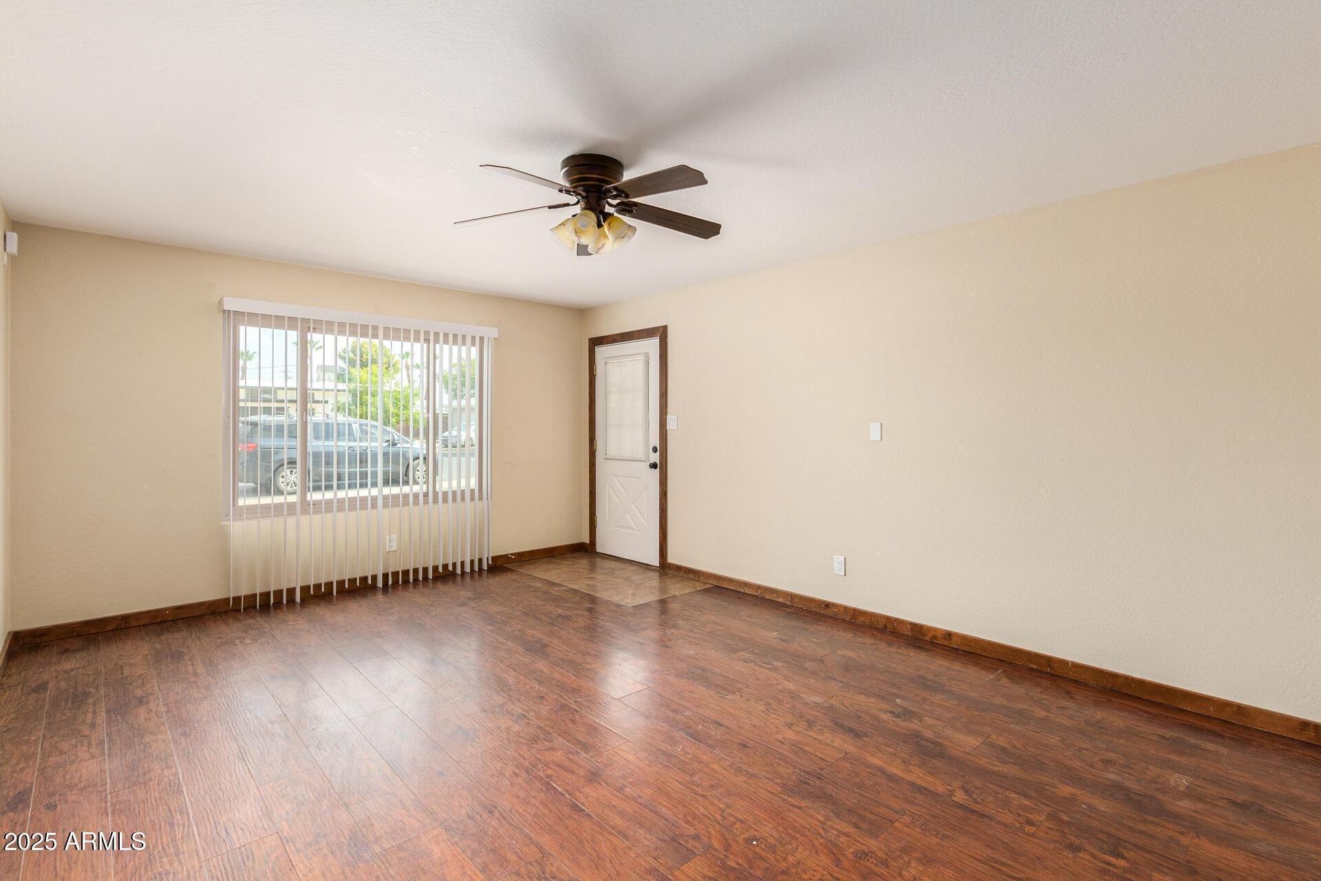319 E Riviera Drive