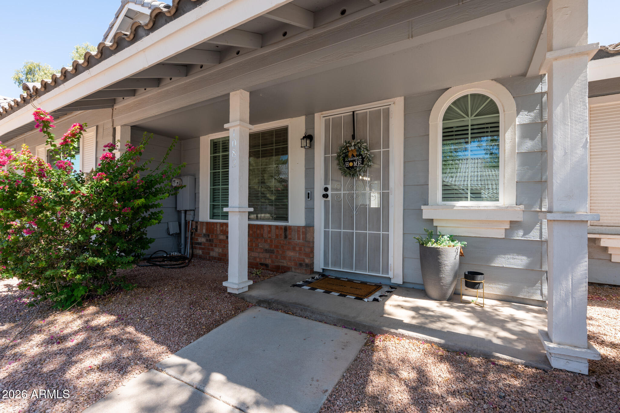 860 N MCQUEEN Road 1082