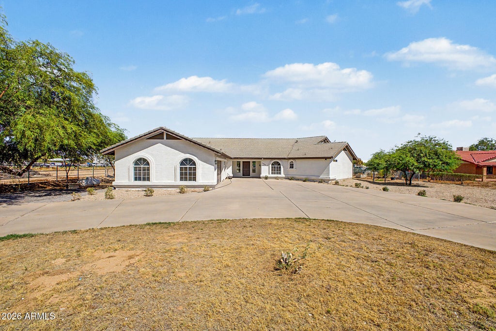 Photo of 7327 N 185th Avenue, Waddell, AZ 85355 (MLS # 7067801)