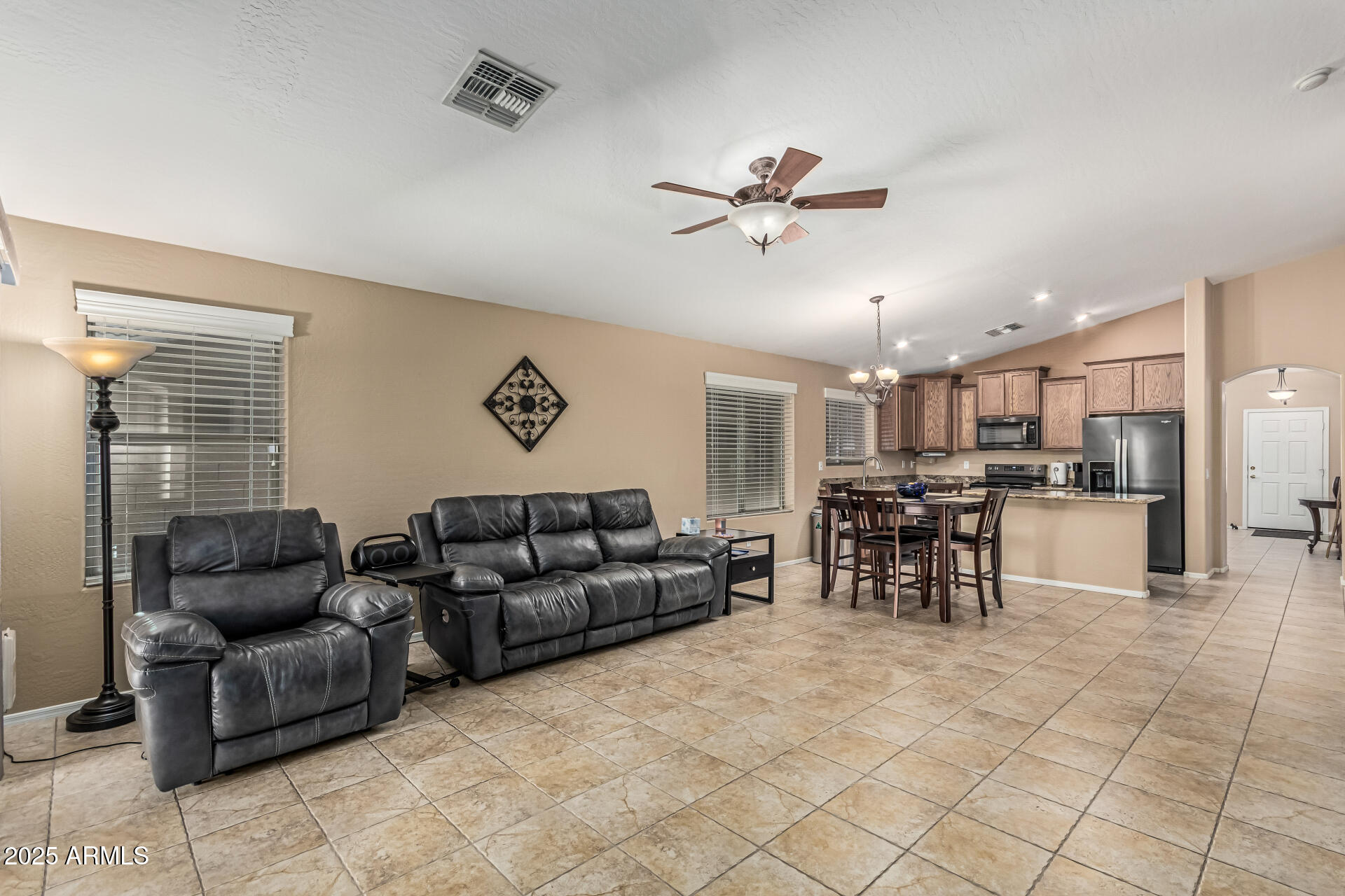 3535 E ARIS Drive